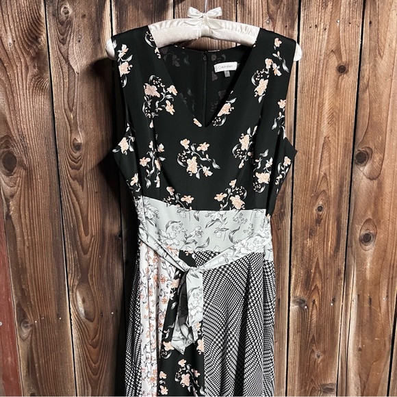 Calvin Klein Satin Mixed Floral Patterns Sleeveless V-Neck Belted Dress Sz 10 - Picture 7 of 13